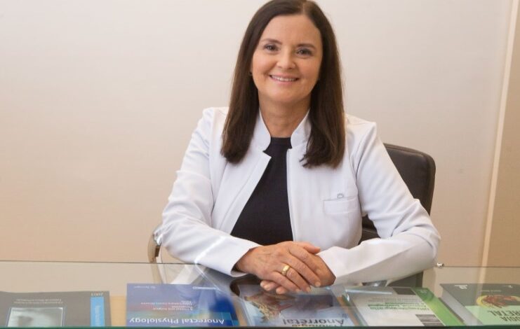 Dra. Lucia de Oliveira – Coloproctologista